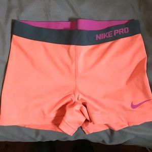 NIKE PRO women’s spandex shorts